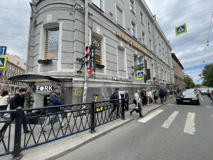 Суперпроходное на 5и углах 233 м²