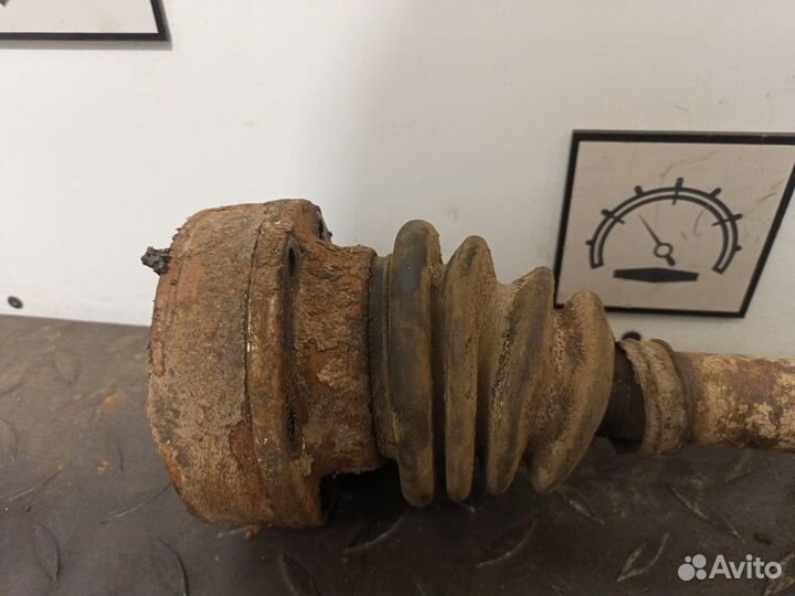 Полуось задняя для VW Transporter T3