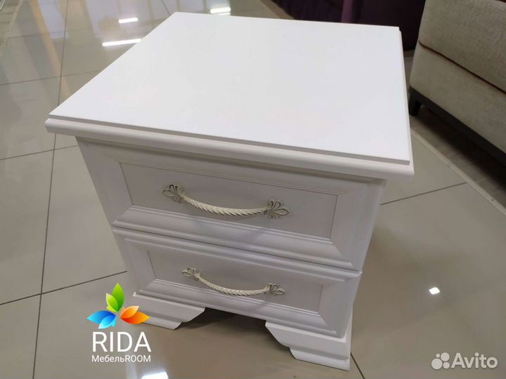Тумба прикроватная, белая. Спальный гарнитур