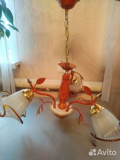 Люстра подвесная потолочная