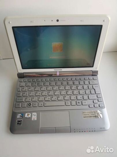 Ноутбук Toshiba NB305-10E