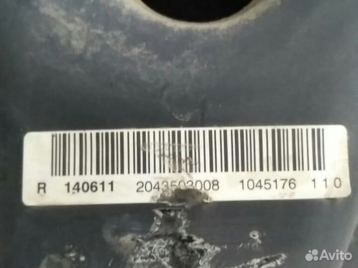 Рычаг задний правый нижний Mercedes W204