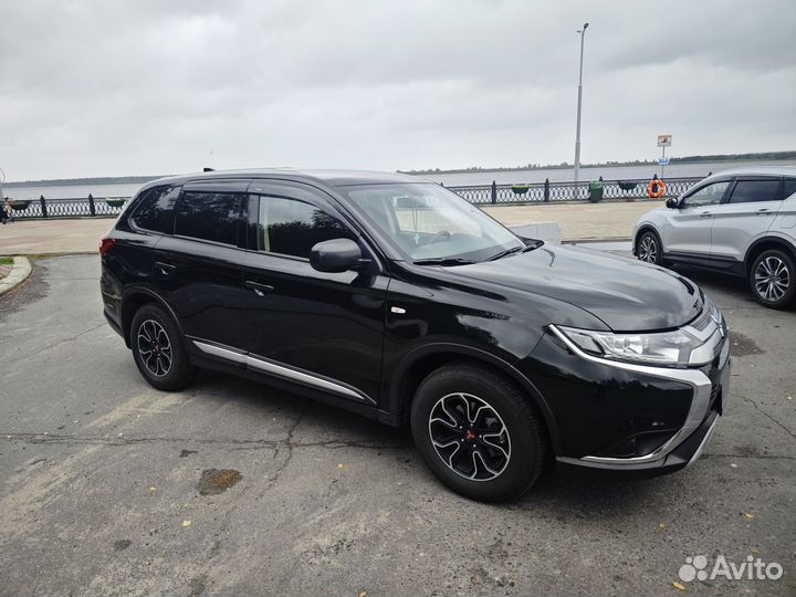 Mitsubishi Outlander 2.0 CVT, 2021, 30 000 км