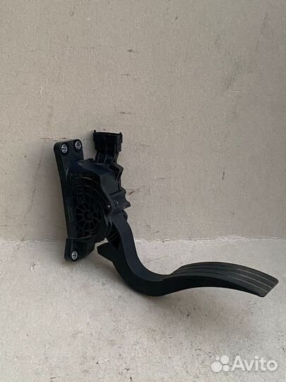 Педаль газа LADA Vesta