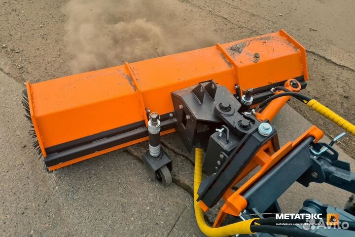 Щетка с редуктором для мини-трактора