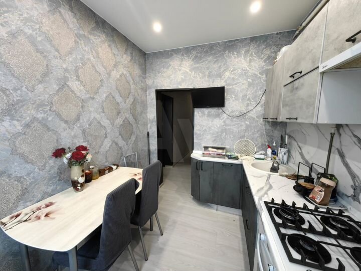 2-к. квартира, 64 м², 1/2 эт.