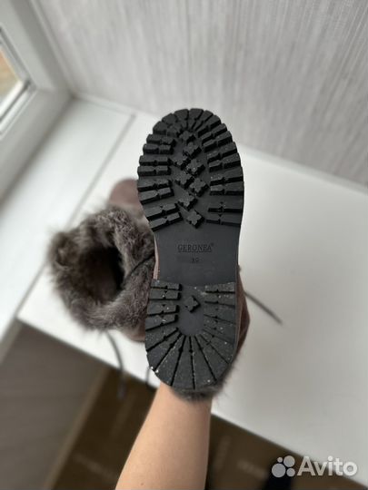 Зимняя женская обувь