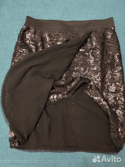 Юбка черная, с пайетками