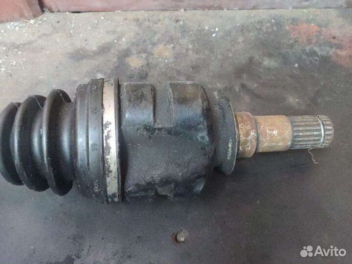 Полуось передняя левая для Toyota Avensis I 1997-2