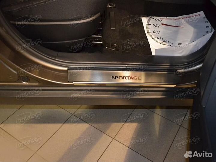 Накладки на пороги 