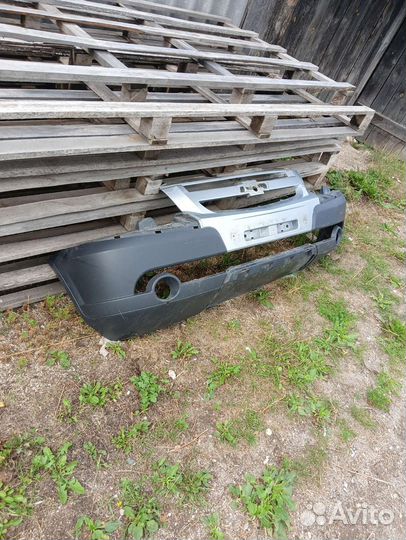 Бампер chevrolet niva