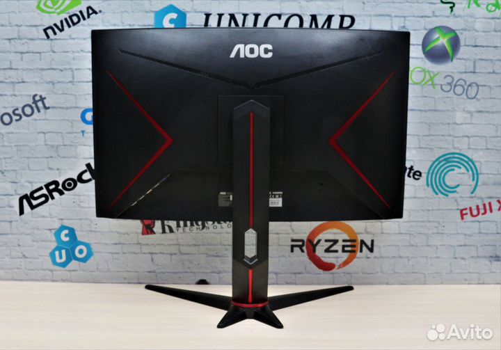 Игровой изогнутый монитор AOC 27