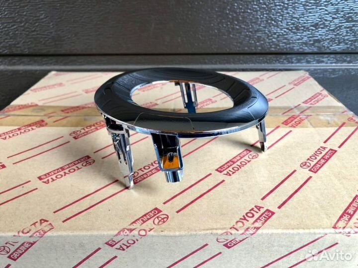 Рамка птф передняя левая Toyota Lc Prado 150