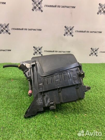 Блок предохранителей Toyota Crown AWS210 2AR-FSE