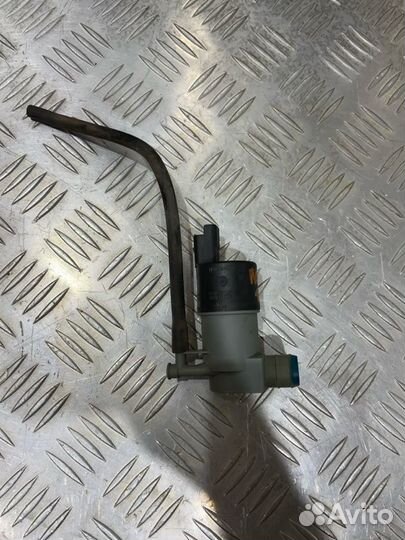 Моторчик омывателя Renault Logan 1.4 2008