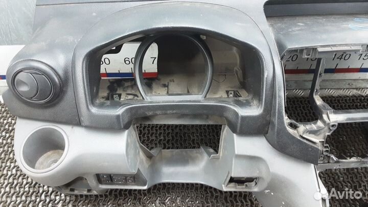 Панель передняя салона (торпедо) Nissan NV200 2011