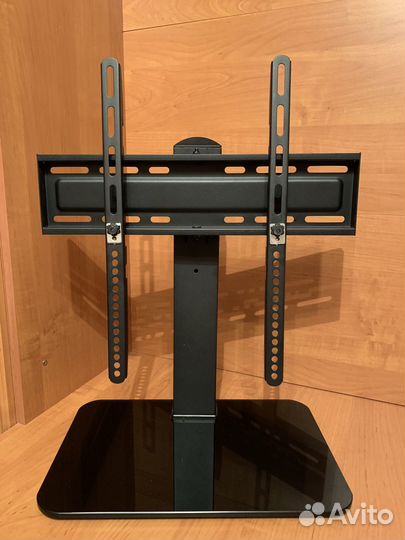 Стойка с кронштейном для телевизора 32'-55'