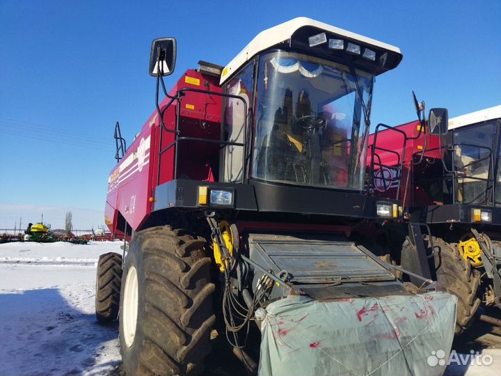 Комбайн Гомсельмаш КЗС-1218 (Палессе GS12), 2015