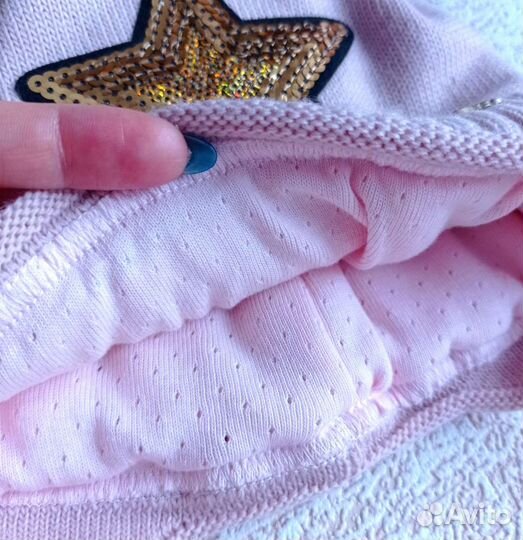 Шапка зимняя с нат. мехом енота новая на 2-3 г