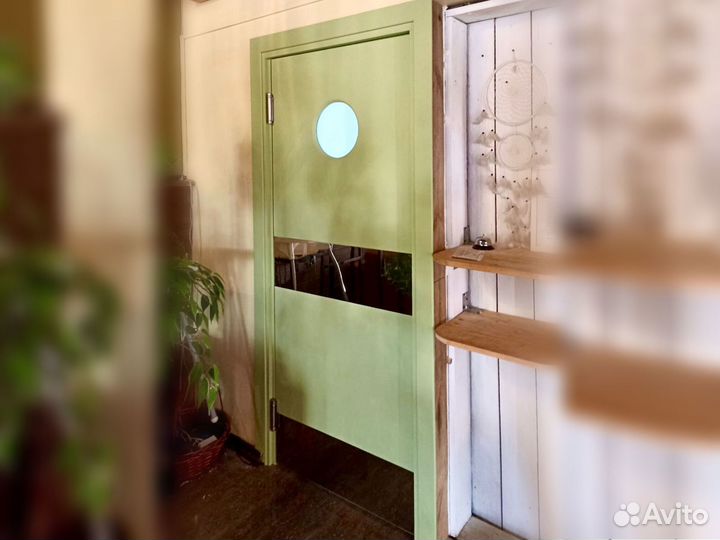 Двери маятниковые одностворчатые и двустворчатые