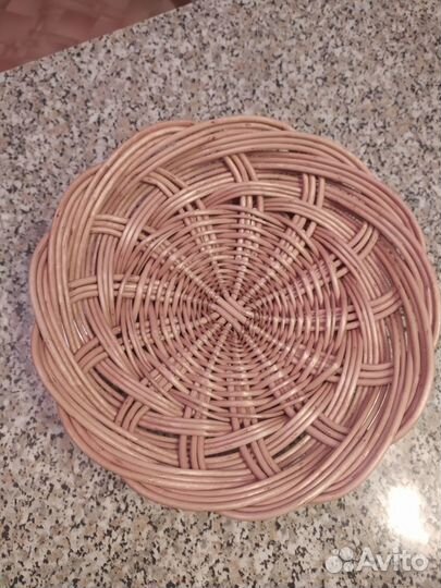 Блюдо плетеное. Ручная работа. Новое