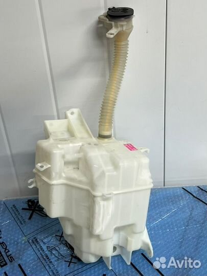 Бачок омывателя Toyota Rav4 2013-2019