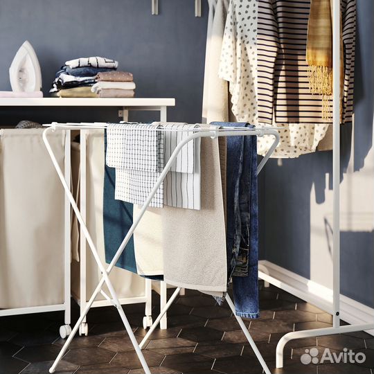 Напольная вешалка от IKEA в идеальном состоянии