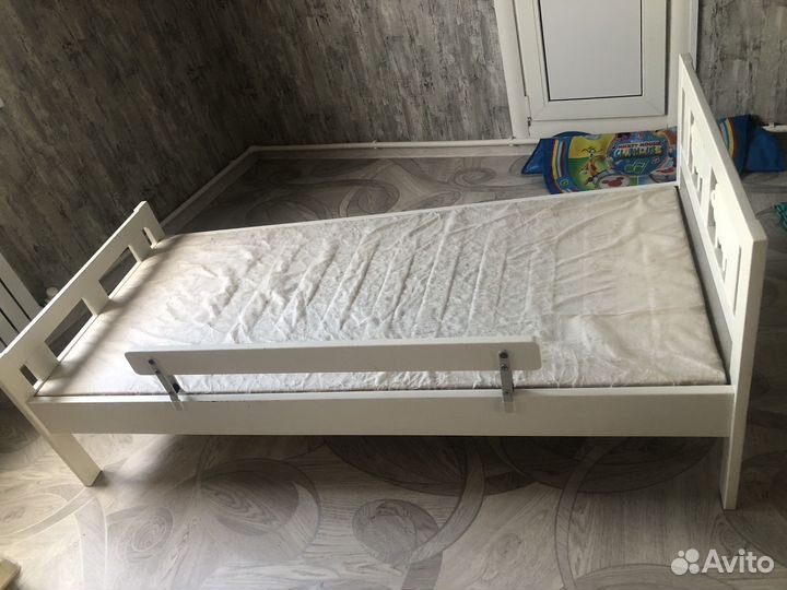 Детская кровать IKEA с матрасом