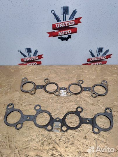 Прокладка выпускного коллектора Ford Mustang 5.0