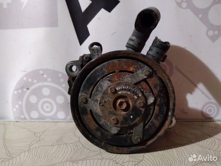 Помпа Jeep Grand Cherokee 2 2.7 1999-2004