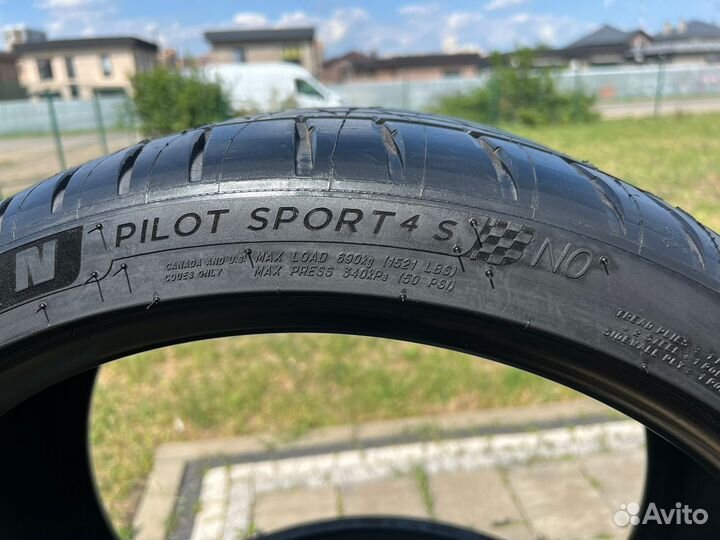 Michelin Pilot Sport 4 S 275/30 R20 92Y