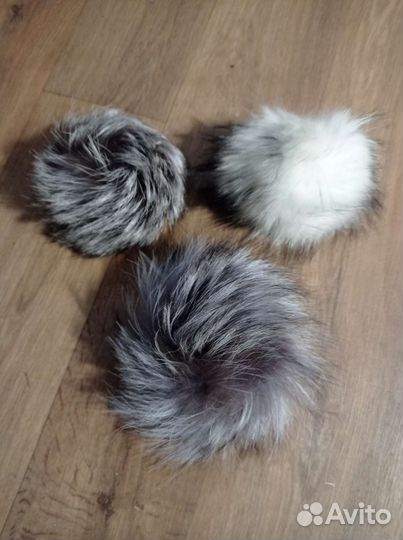 Пряжа Фиджи Помпоны натуральные