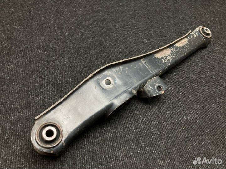 Рычаг поперечный задний Mitsubishi Lancer CY4A