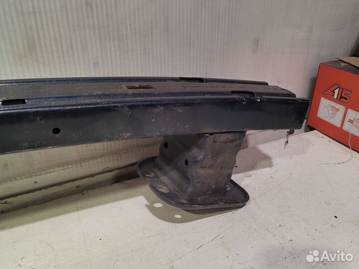 Усилитель заднего бампера Nissan Juke F15