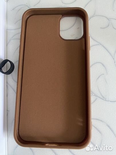 Чехол на iPhone 11