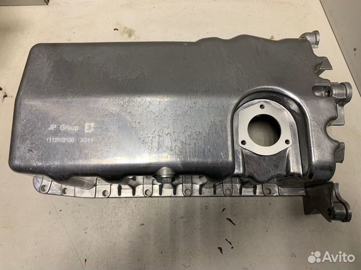 Поддон масляный двигателя Volkswagen Golf Iv/Bora