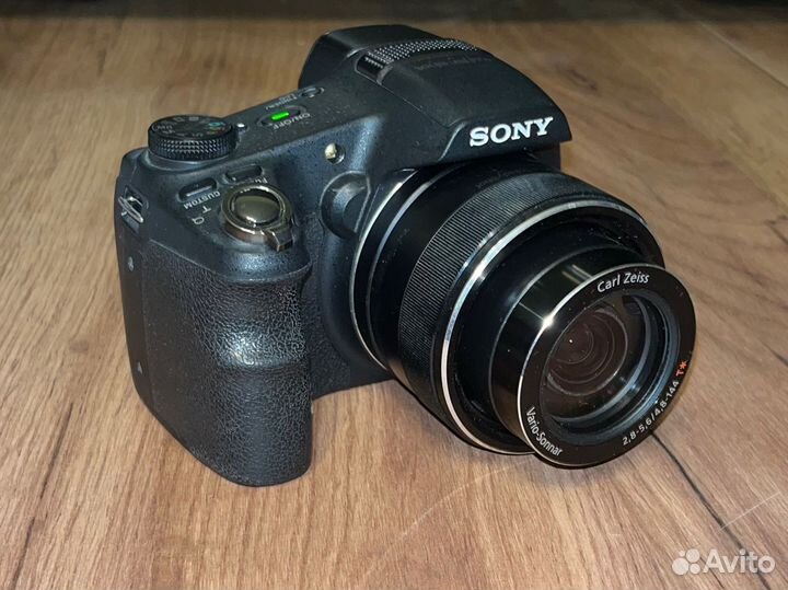 Фото-видеокамера Sony Cyber-Shot DSC-HX200