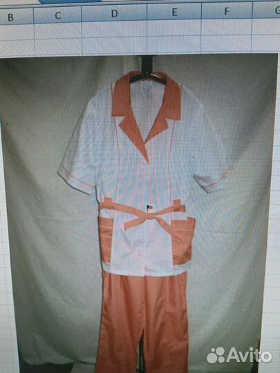 Медицинские халаты и костюмы