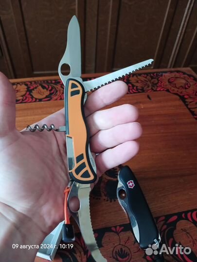 Victorinox hunter xt