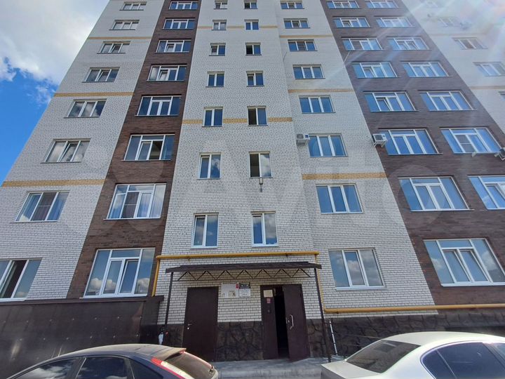2-к. квартира, 65 м², 9/9 эт.