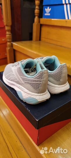 Кроссовки Reebok 36.5 размер оригинал