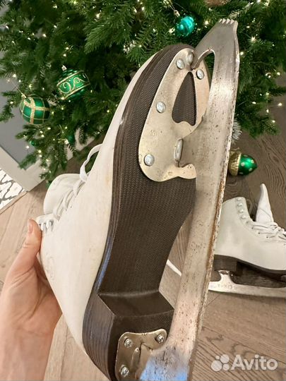 Коньки фигурные размер 40