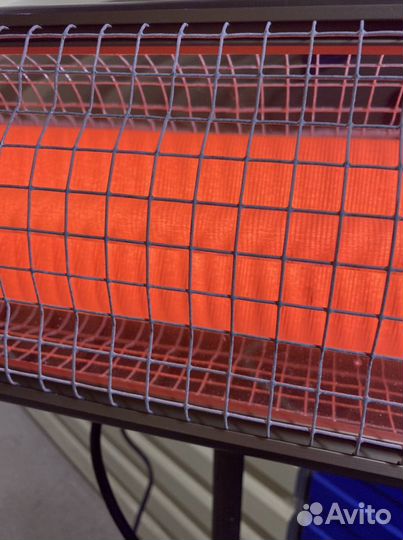 Новый обогреватель 2.6- 3 кВт+штатив UFO