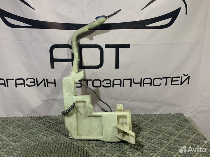 Бачок Омывателя в сборе Honda Civic 8 5D