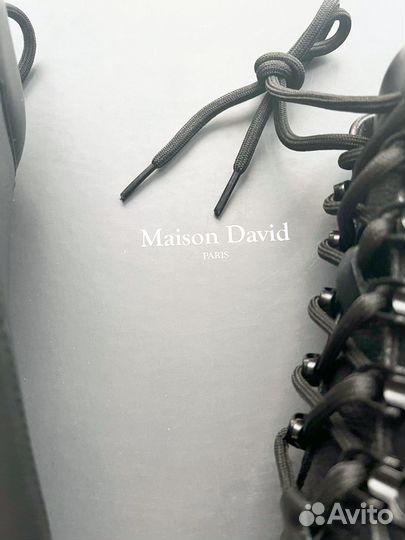 Кроссовки новые Maison David 42 размер - кожа