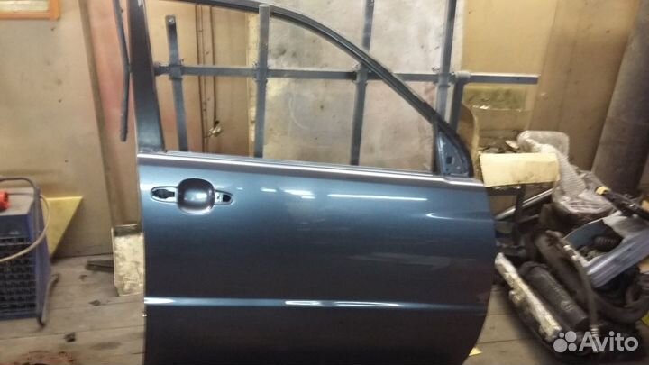 Дверь передняя правая toyota higlander 1