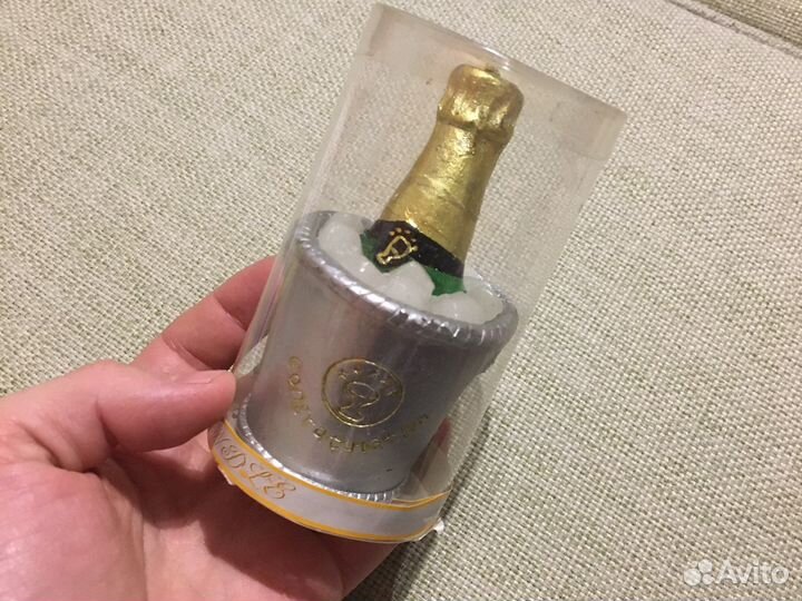 Свеча в виде шампанского