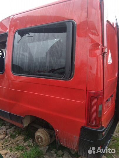 Крыло заднее Fiat Ducato стекло