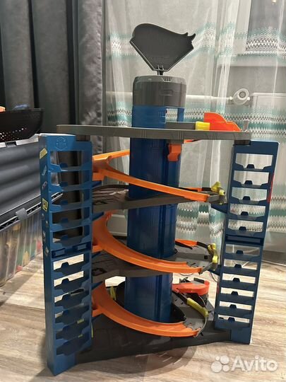 Парковка гараж Hot Wheels