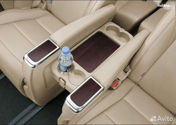 Аренда Toyota Alphard с водителем